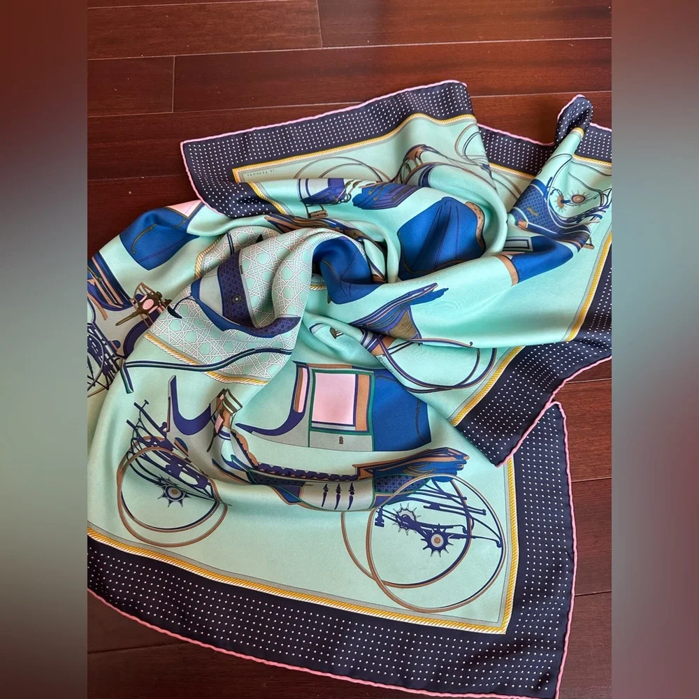 SOLD! Gorgeous Hermes La Perriere 100%Silk Scarf 90x90 Light Blue Colors - Picture 14 of 14